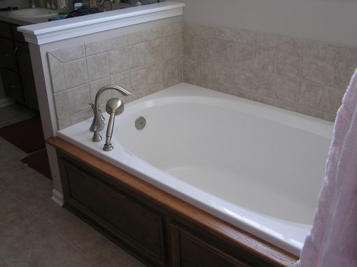 Simple Tile Master Bathroom in Cuyahoga Falls, Ohio