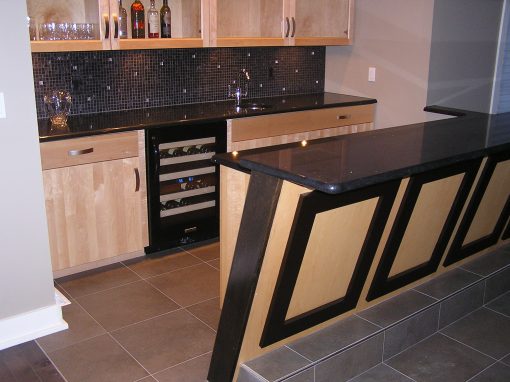 Glass Mosaic Wet Bar Tile Backsplash in Cuyahoga Falls, Ohio